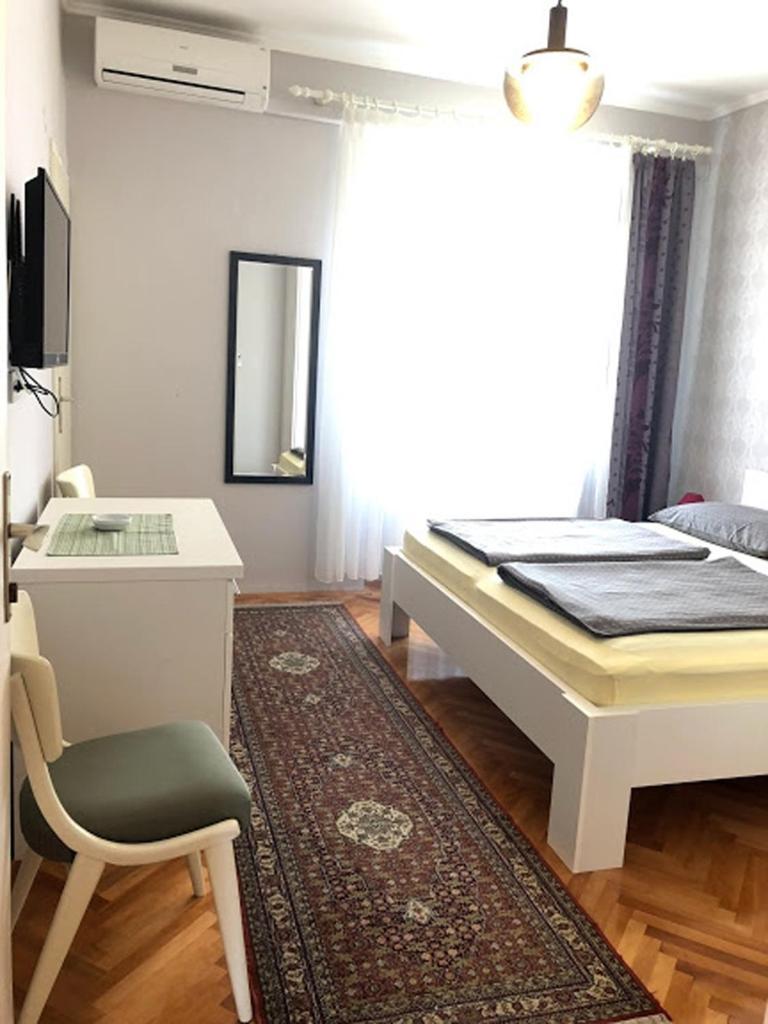 Apartments And Rooms By The Sea Barbat, Rab - 4973 Ραμπ Εξωτερικό φωτογραφία