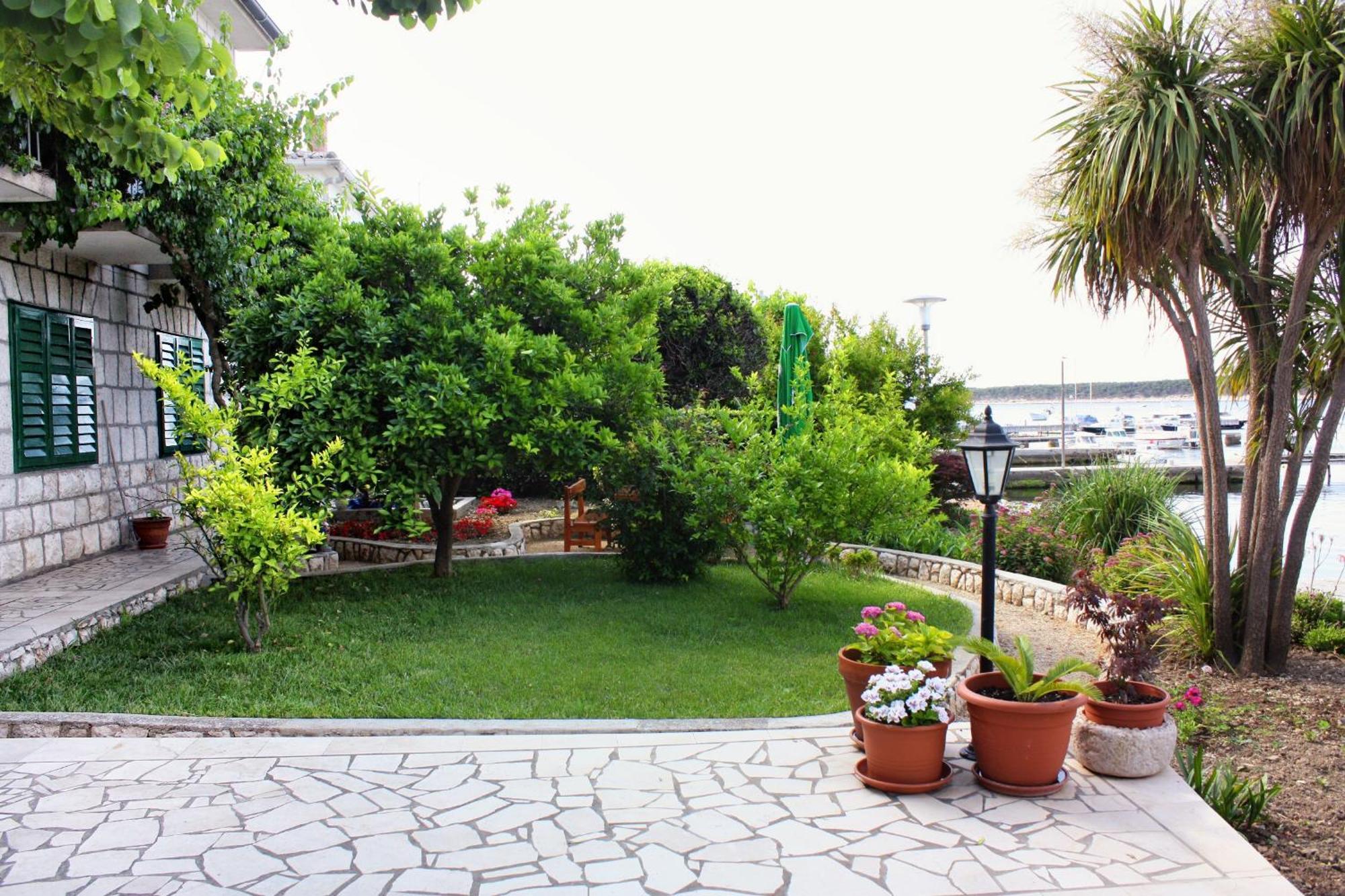 Apartments And Rooms By The Sea Barbat, Rab - 4973 Ραμπ Εξωτερικό φωτογραφία